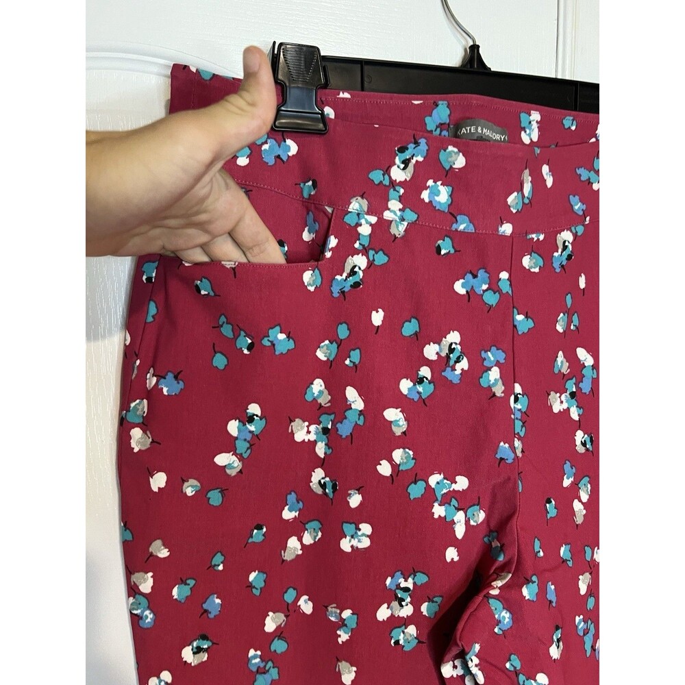 Kate & Mallory Pants Red Print Stretch Canvas Pull On Tapered Leg Plus XL New - Picture 2 of 8